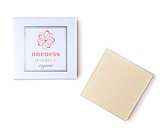 髪を洗う石けん　ワンネス（oneness）