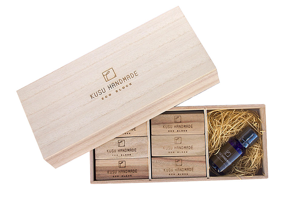 KUSU HANDMADE　エコブロックギフトセット（エコブロック 12個＋カンフルオイル10ml 桐箱入り）